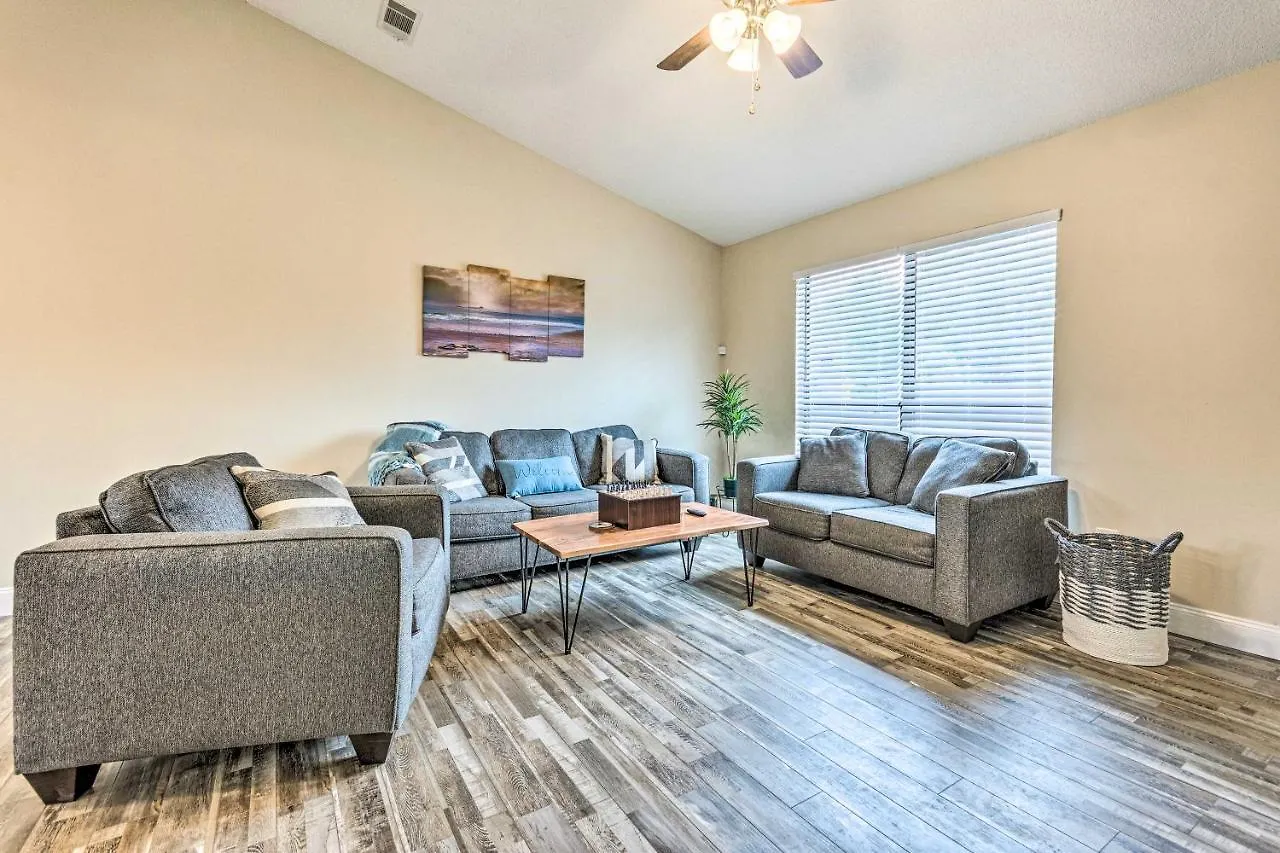 Coastal Family Home, 16 Mi To Pensacola Beach! Holiday home
